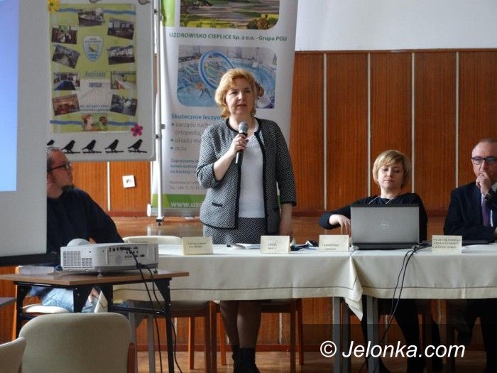 Jelenia Góra: Forum Zawodowe w Handlówce