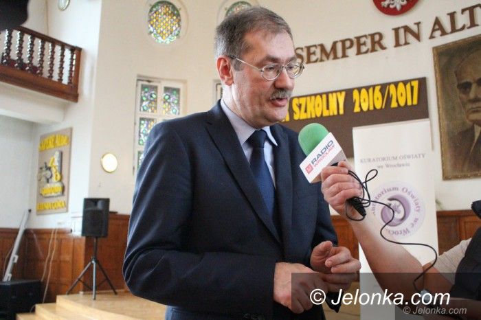 Jelenia Góra: W piątek wszyscy uczniowie normalnie do szkoły