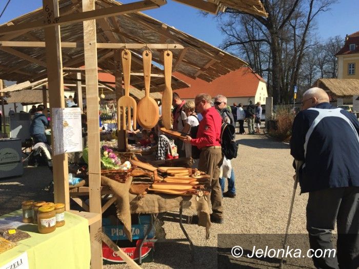 Region: Trwa kiermasz wielkanocny w Łomnicy