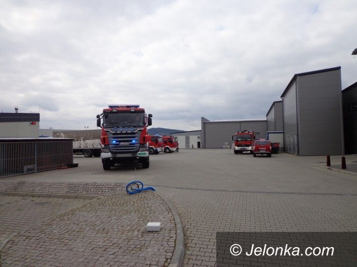Jelenia Góra: Pożar substancji chemicznych na Spółdzielczej