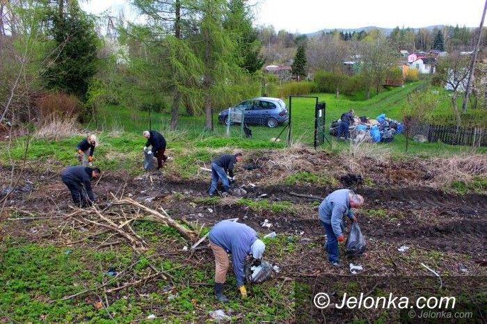 Jelenia Góra: Działkowcy uczcili Dzień Ziemi