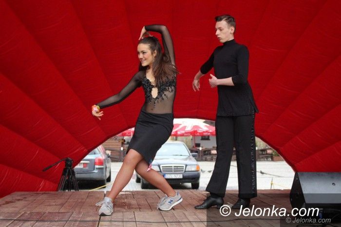 Jelenia Góra: Szkoły średnie opanowały Rynek