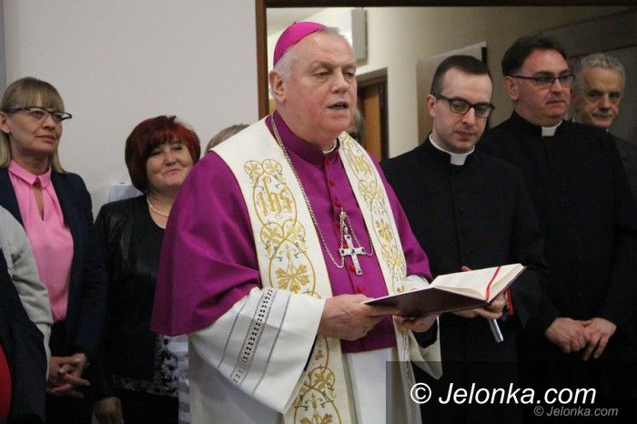 Jelenia Góra: Dom Samopomocy poświęcony przez biskupa