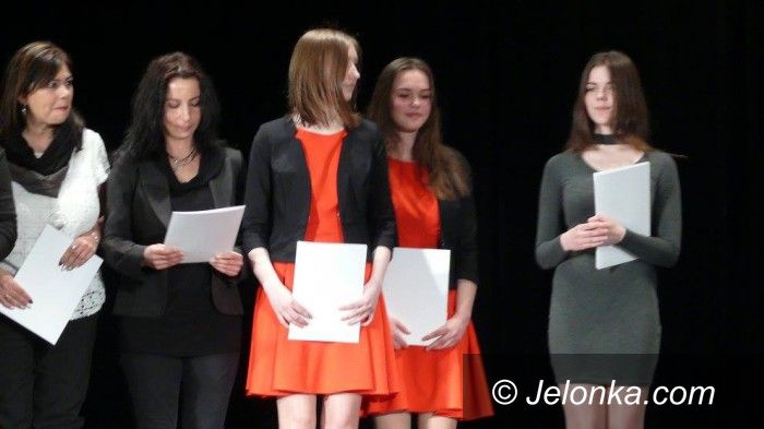 Jelenia Góra: Duet ”Minimum” z MDK wśród laureatów