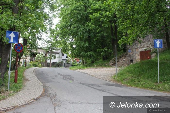 Jelenia Góra: Zamieszanie z organizacją ruchu na Chełmońskiego