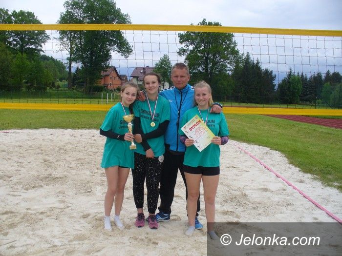 Łomnica: Janowickie siatkarki najlepsze w plażówce