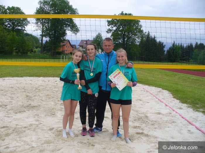 Łomnica: Janowickie siatkarki najlepsze w plażówce