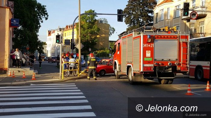 Jelenia Góra: Skasował barierki przy Małej Poczcie