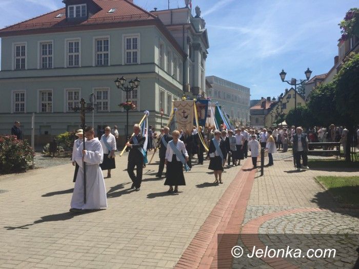 Kowary: Uroczysta procesja w Kowarach