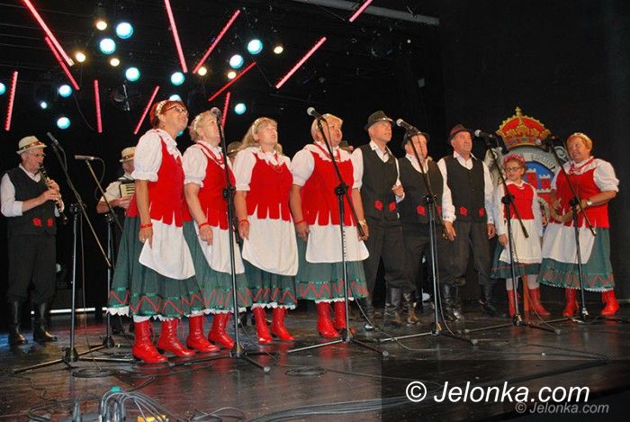Jelenia Góra: I z łezką, i z biglem – Festiwal Piosenki Lwowskiej i Kresowej