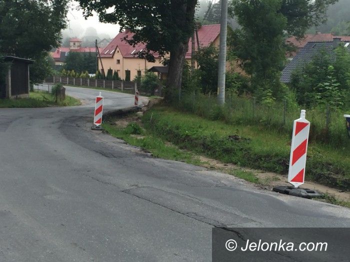 Region: Czytelniczka: Co z drogą w Dziwiszowie?
