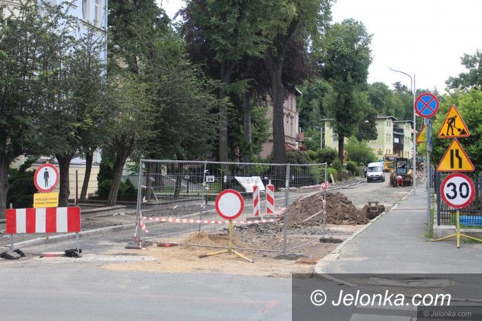 Jelenia Góra: Grottgera trzy tygodnie dłużej