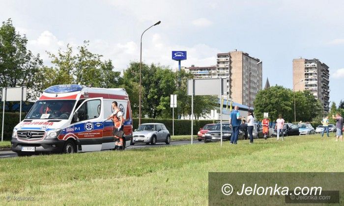 Jelenia Góra: Zderzenie czterech aut na Alei Jana Pawła II