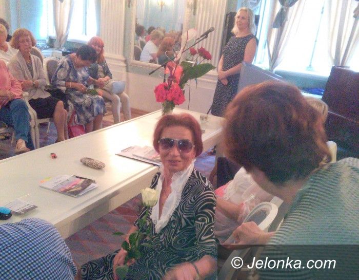 Jelenia Góra: Impresje Alfredy Dziedzic w debiutanckim tomiku