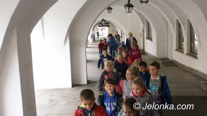 Jelenia Góra: Podchody miejskie w centrum Jeleniej Góry