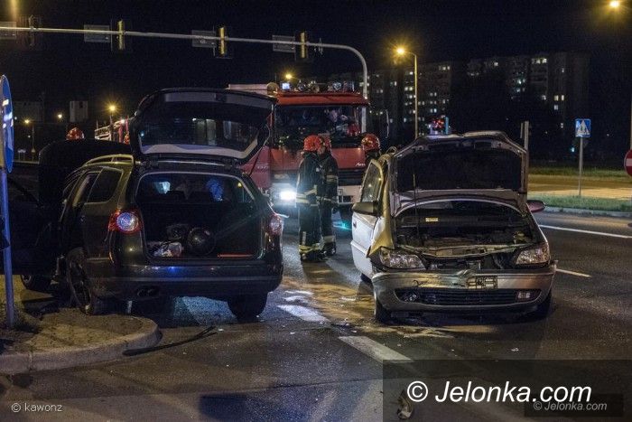 Jelenia Góra: Zderzenie samochodów na Al. Jana Pawła II