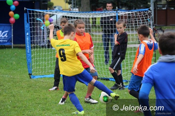 Jelenia Góra: Podsumowali wakacje z piłką i pomponem