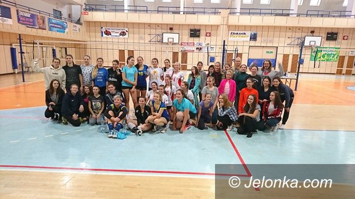 Jablonec: Wygrana siatkarek IKS–u w Jablońcu