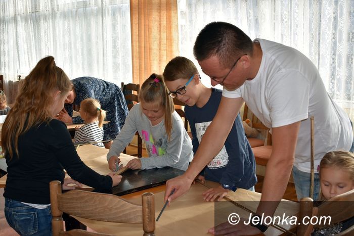 Jelenia Góra: Rodzinne warsztaty lalkarskie w ODK