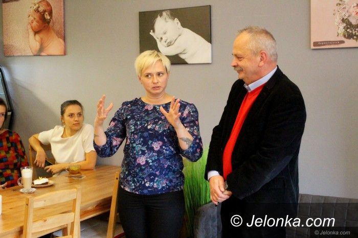 Jelenia Góra: Prezydent spotkał się z jeleniogórskimi mamami