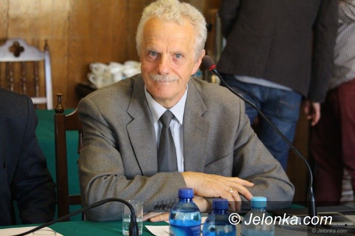 Jelenia Góra: Sesja Rady Miejskiej z upiorami i wampirami w tle