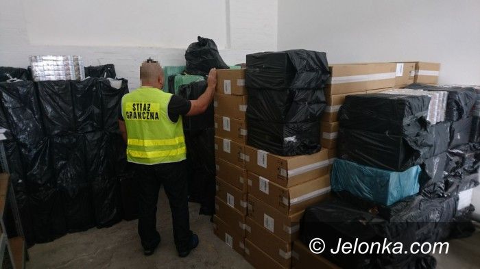 Region: 3 miliony papierosów w przemytniczym busie