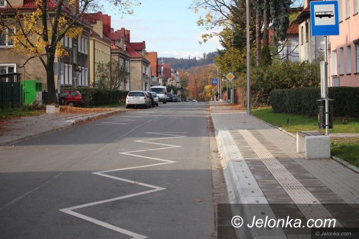 Jelenia Góra: Co z wiatą przystankową przy Wyczółkowskiego?