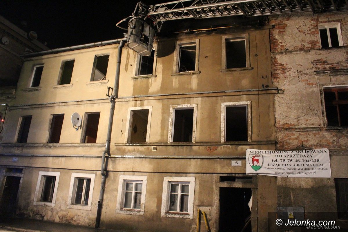 Jelenia Góra: Pożar pustostanu przy Poznańskiej