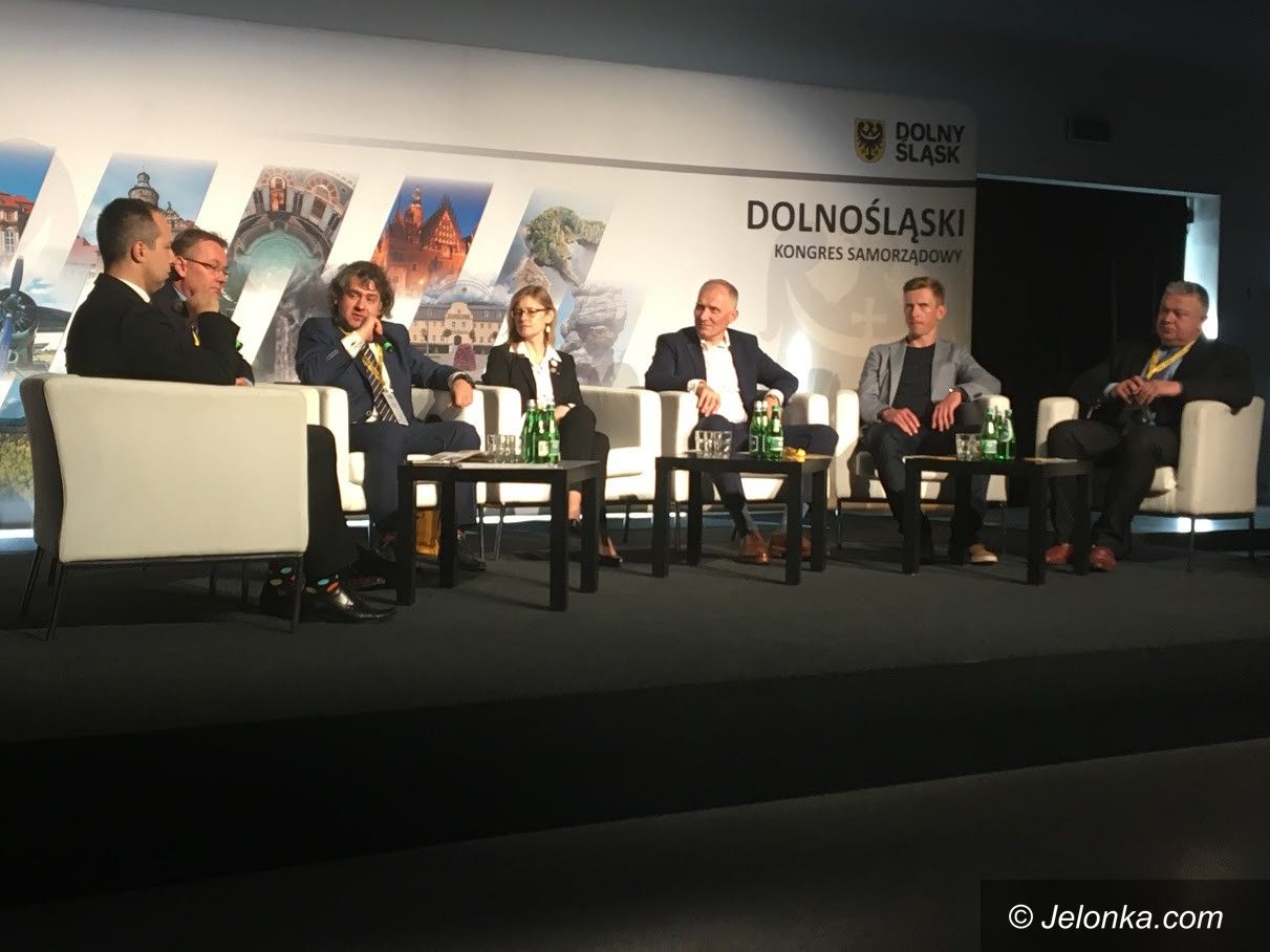 Wrocław: Samorządy partyjne czy bezpartyjne?