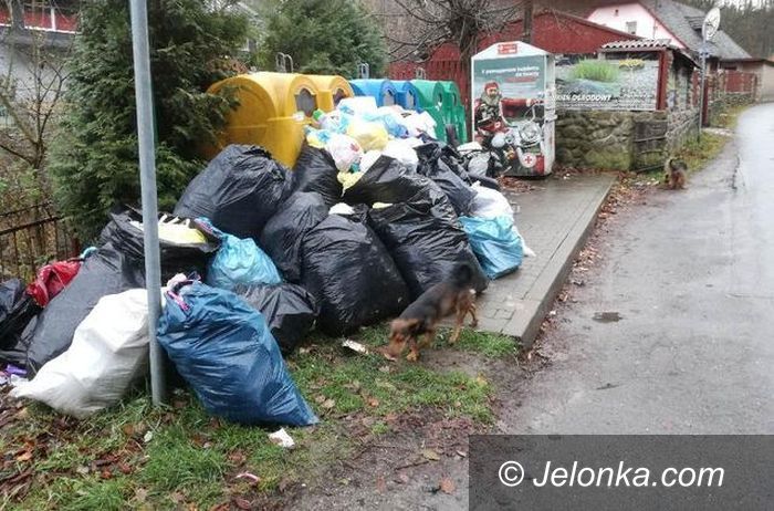 Podgórzyn: Nieporządek przy PSZOK–ach w Podgórzynie