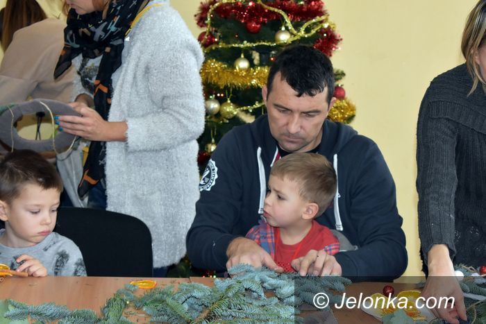 Jelenia Góra: Świąteczne warsztaty rodzinne w ODK