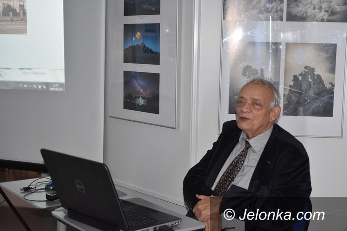 Jelenia Góra: Gawęda o secesji prof. Pawła Banasia