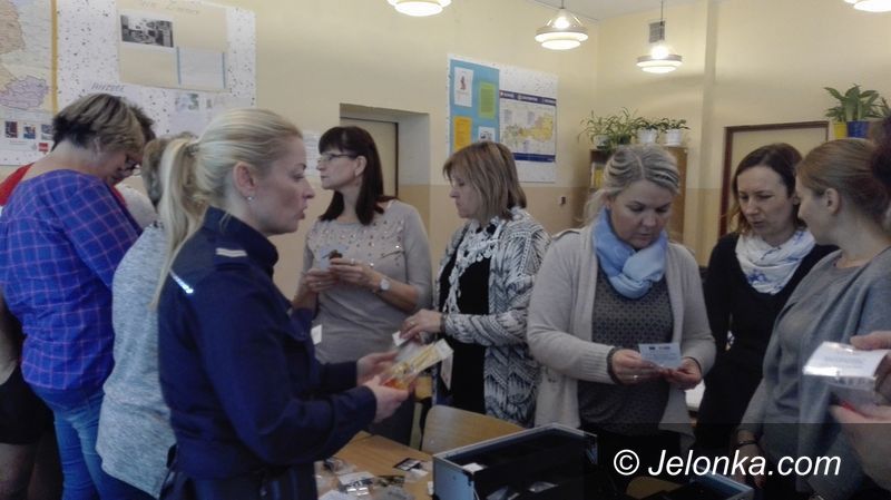 Janowice Wielkie: Drugstop w szkole w Janowicach Wielkich