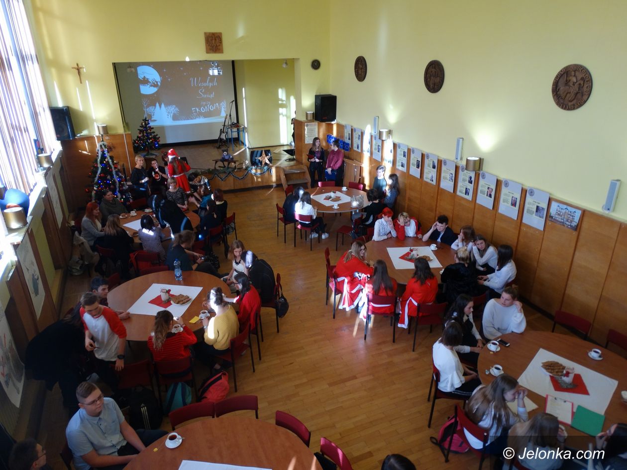 Jelenia Góra: Już świątecznie w Ekonomie