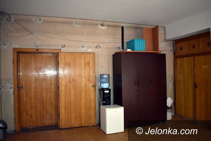 Jelenia Góra: Trwa remont w siedzibie Starostwa