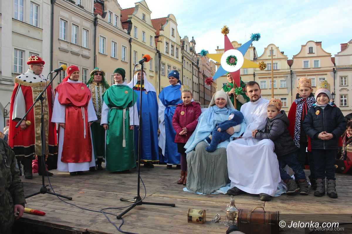 Jelenia Góra: Orszak Trzech Króli przyciągnął tłumy