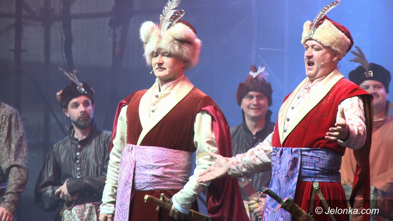 Jelenia Góra: Był Straszny dwór, będzie Carmen