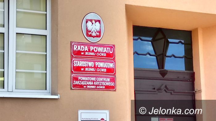 Powiat: Powiat zabiega o pieniądze na drogi