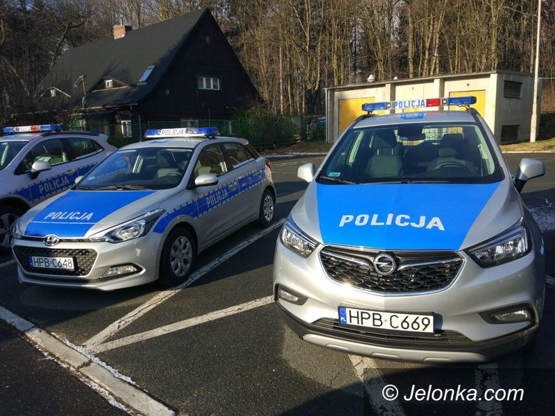 Jelenia Góra: Nowe radiowozy dla jeleniogórskiej policji
