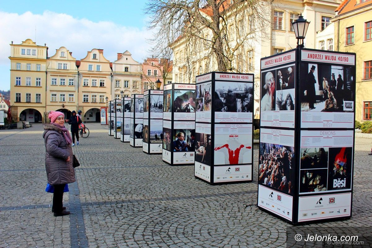 Jelenia Góra: Twórczość Andrzeja Wajdy – w Rynku
