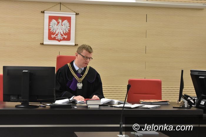 Jelenia Góra: Batalia sądowa wójta z radnym