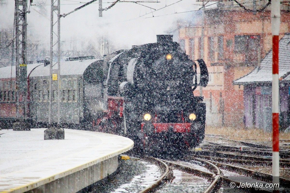 Jelenia Góra: Miłośnicy kolei witali skład z Cottbus