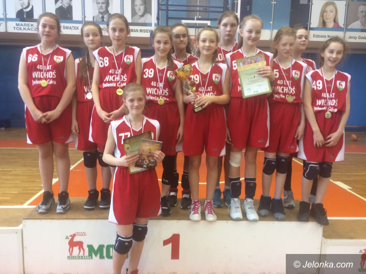 Jelenia Góra: Koszykarki SP 11 najlepsze na Dolnym Śląsku!