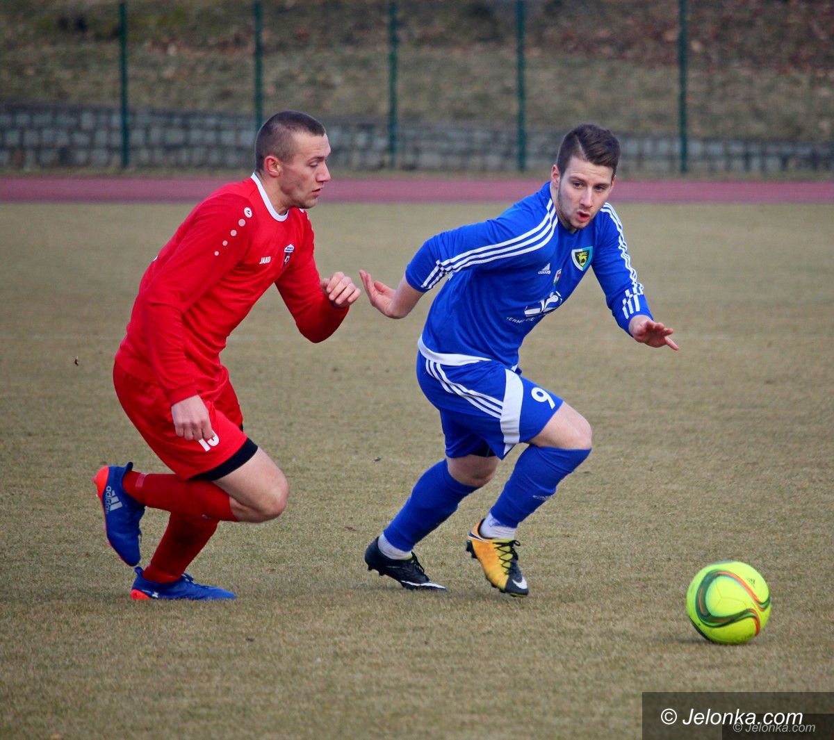Jelenia Góra: Zwycięstwo Karkonoszy w osłabieniu