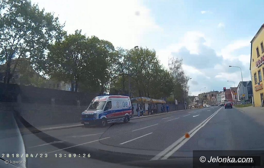Jelenia Góra: Atak nożem na Podwalu