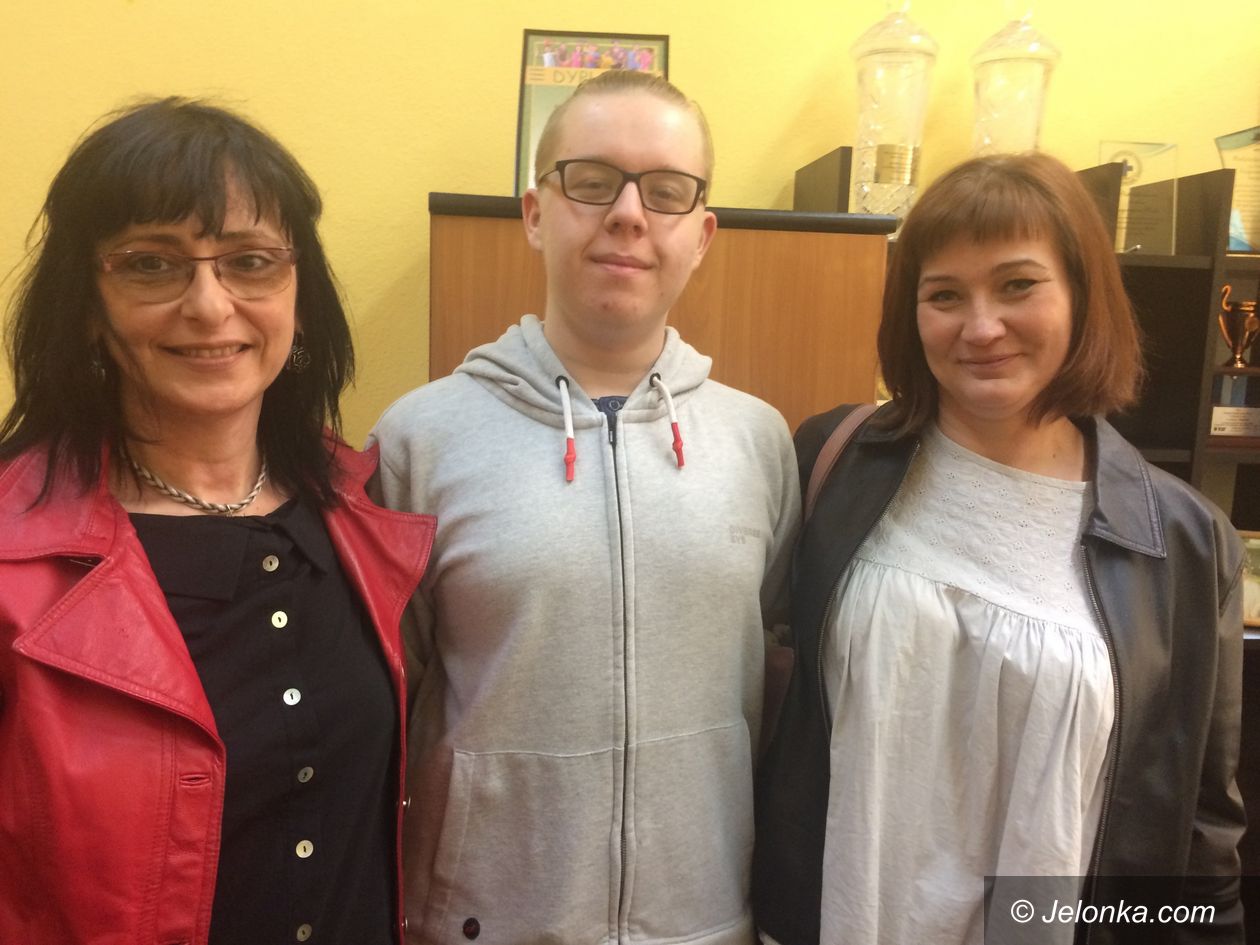 Jelenia Góra: Bartek Kałuziński  z "11" finalistą konkursu historycznego