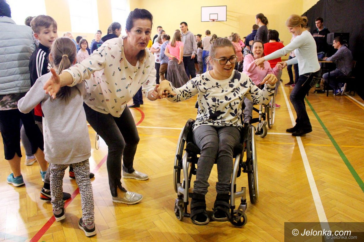 Jelenia Góra: Integracyjny Dzień Tańca w SOSW
