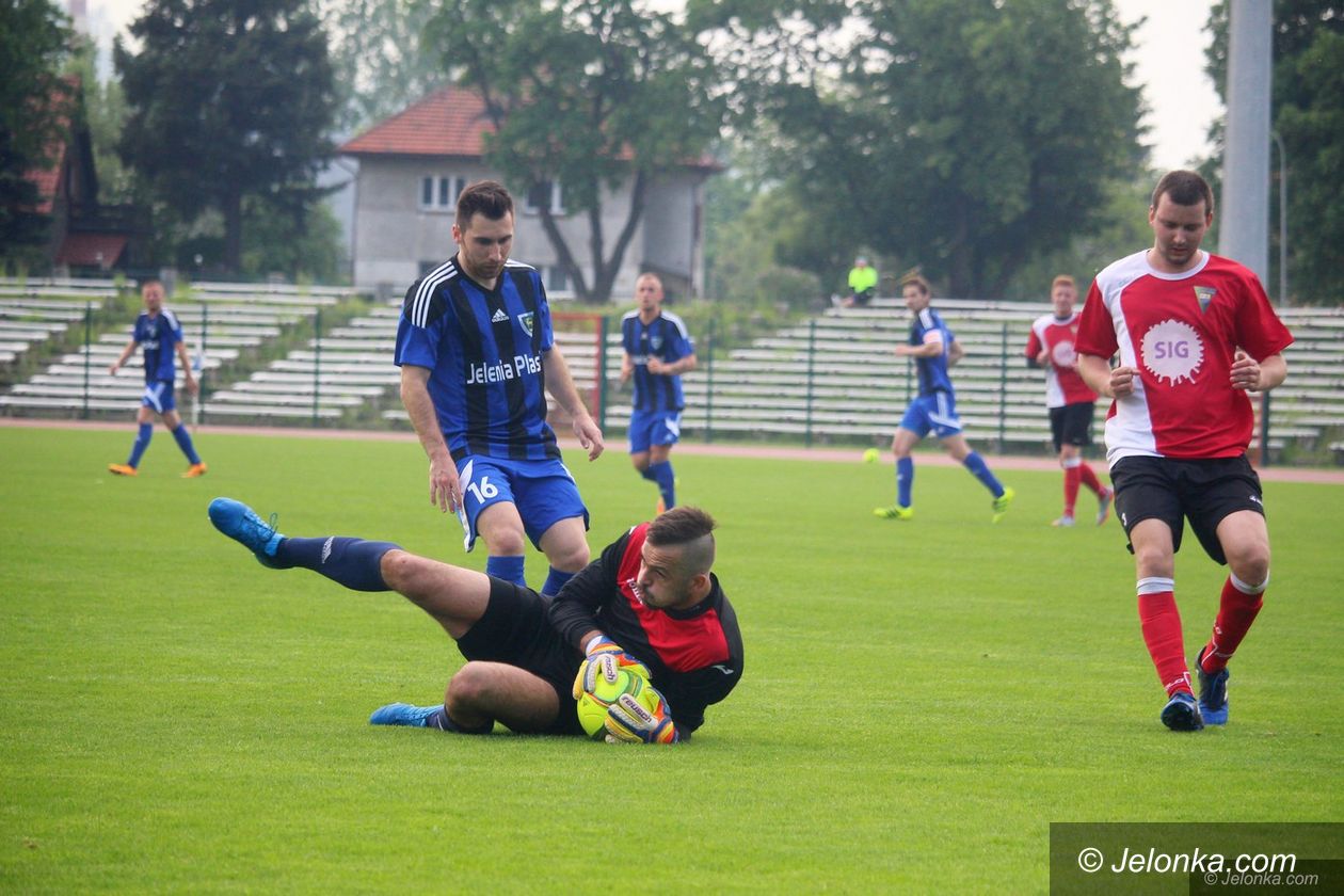 Jelenia Góra: Bez bramek przy Złotniczej