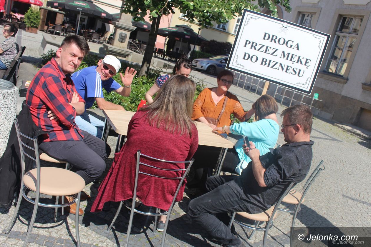 Jelenia Góra: „Droga przez mękę...”