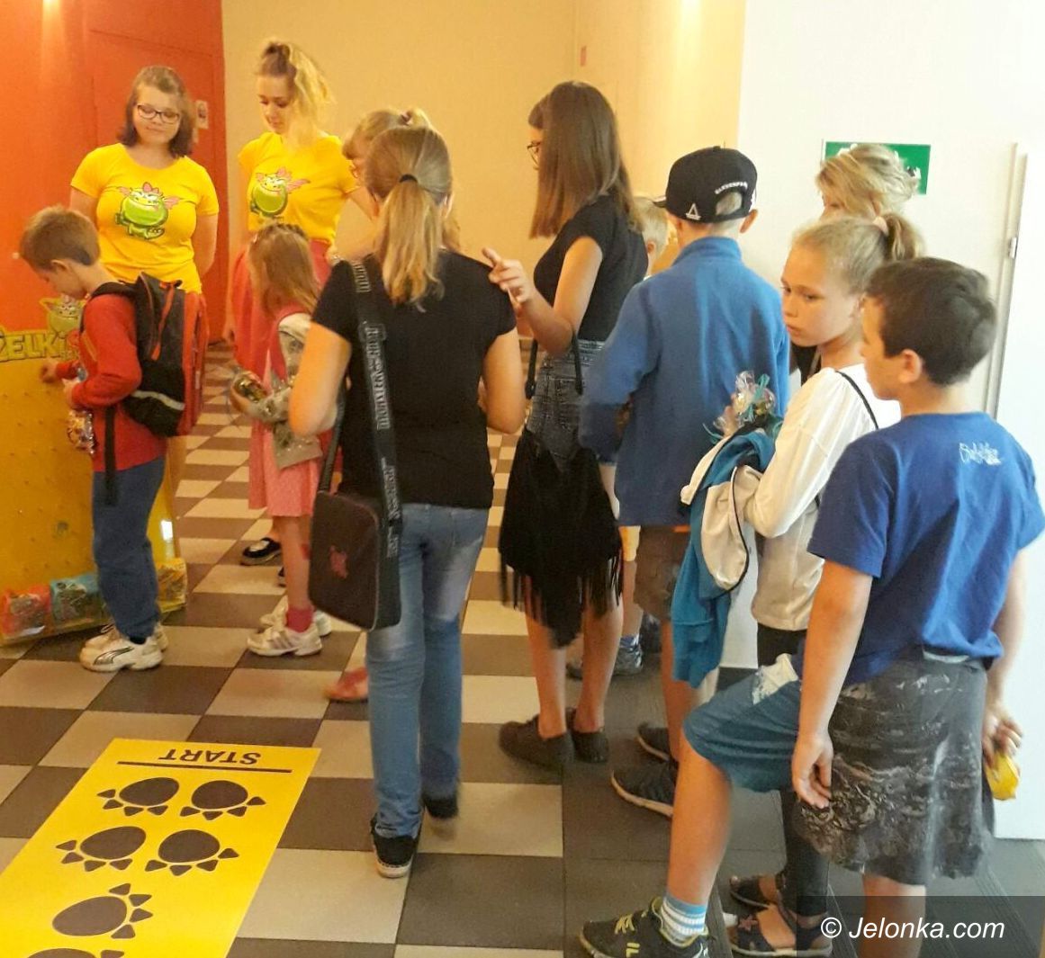 Jelenia Góra: Akcja "Mamo, tato zabierz mnie do kina"